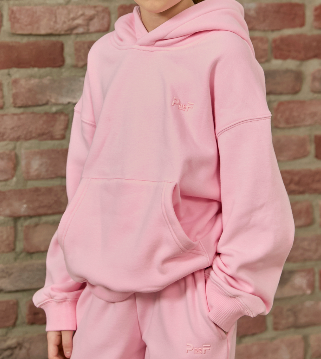 Parfum de Fit Hoodie/Straight Leg Sweatpant Set