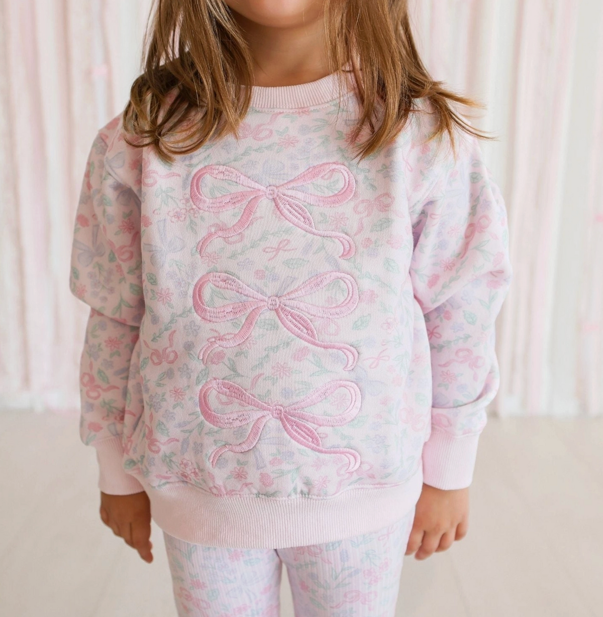 Sweet Wink Bow & Bloom Sweatshirt/Pants Set